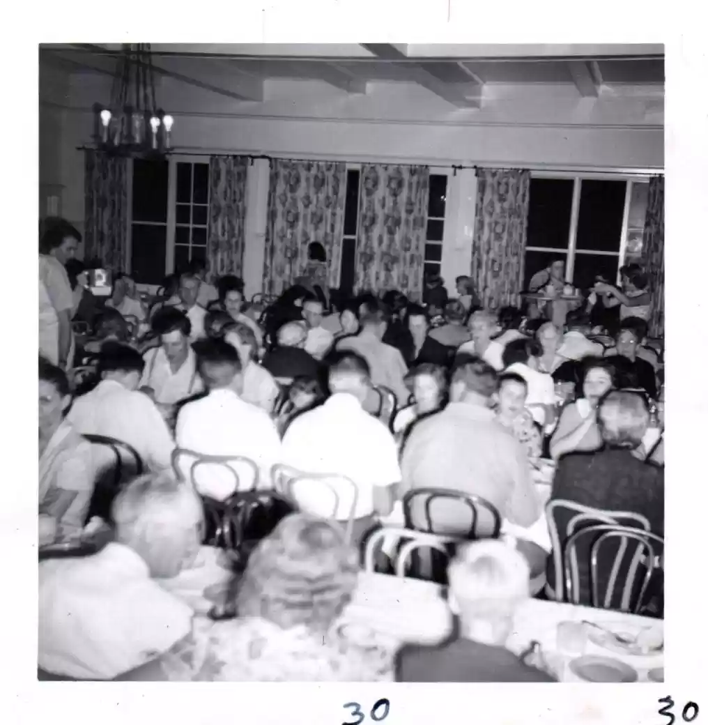 Dining Room Scenes-Feast of Tabernacles 1952 (30)